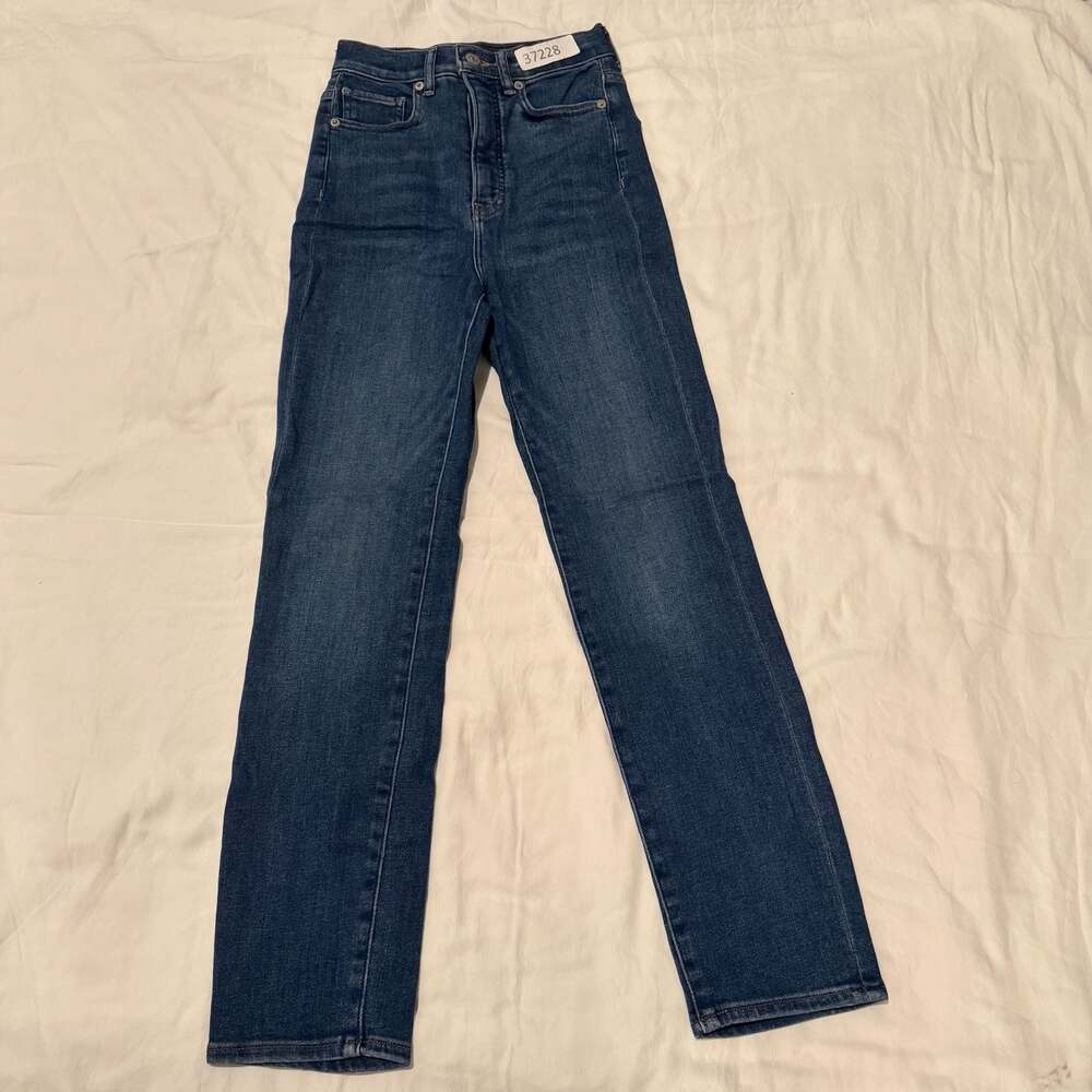 Levi Strauss Signature Women's High-Rise Straight Leg Jeans